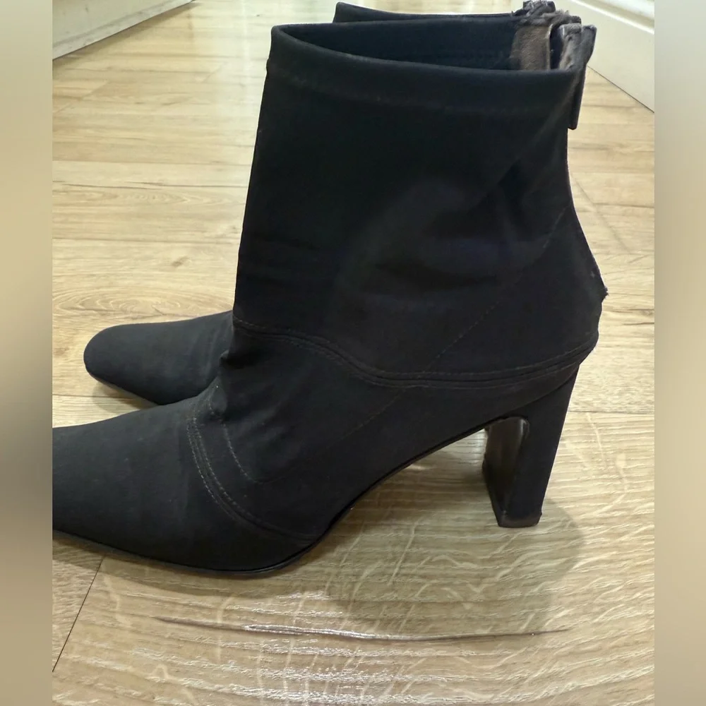 DKNY Dark Brown Stretchy Sock Bootie back zip square toe  made in Spain 8